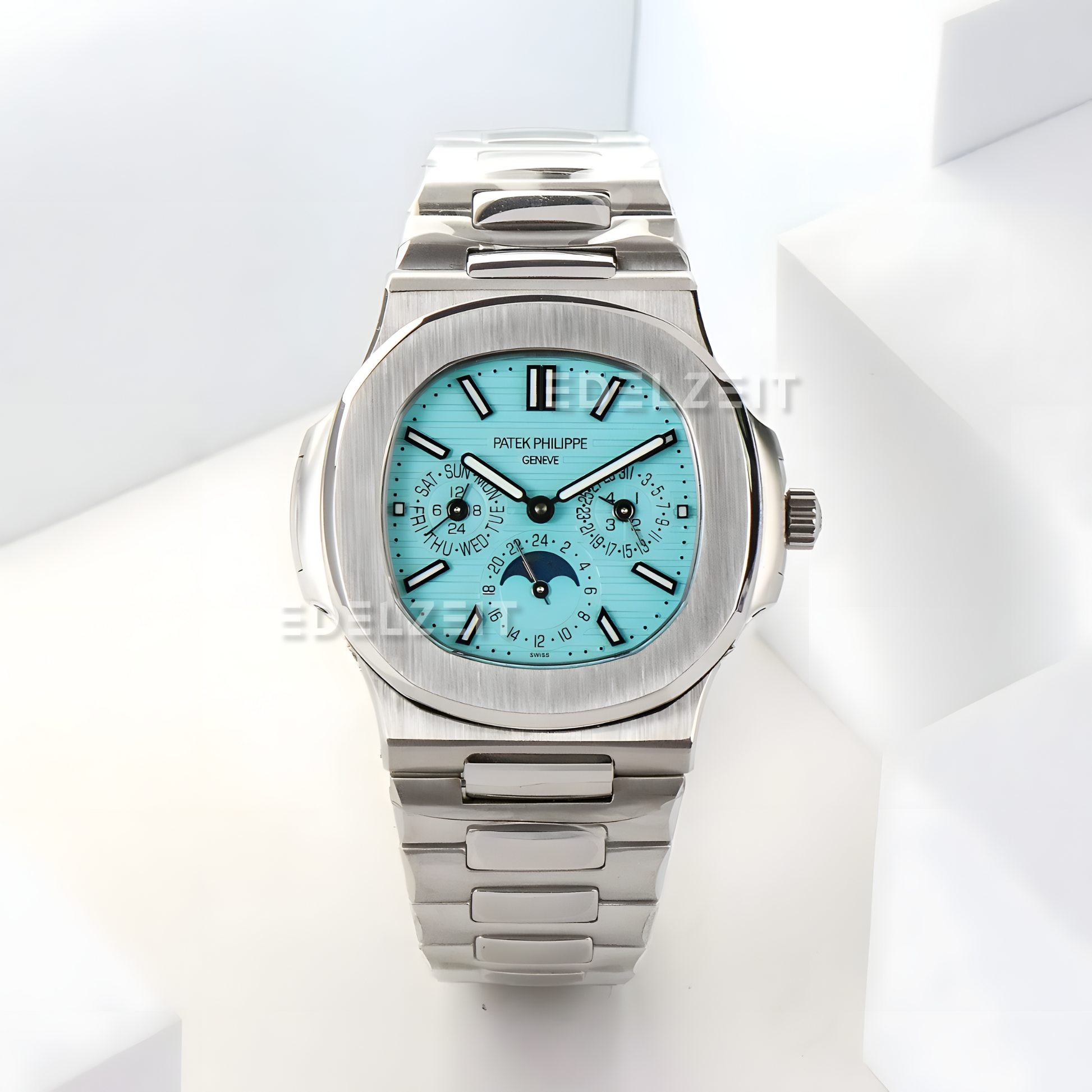 Patek Philippe Nautilus 5740 – Tiffany Blue | Édition Limitée